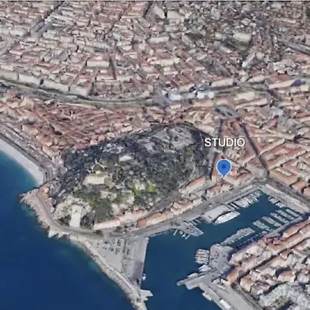 - Port De *